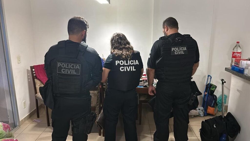 Policia Civil deflagra operação para apurar supostas fraudes em licitações ligadas à Prefeitura de Goiânia.