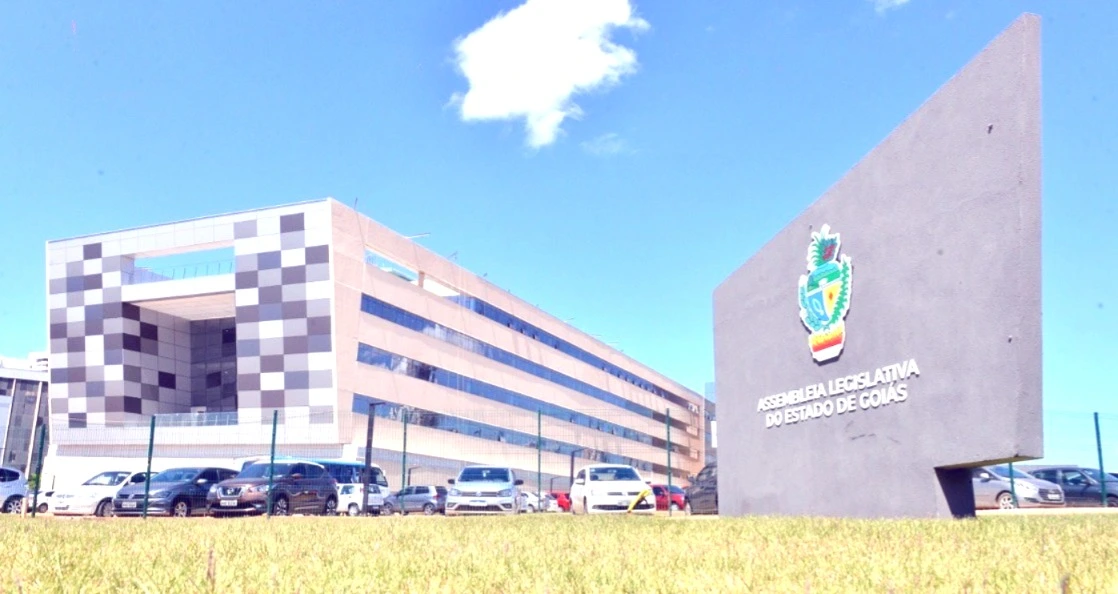 Discussões acaloradas entre os deputados Amaury Ribeiro (União Brasil)e Bia lima (PT) levaram à suspensão de duas sessões consecutivas na Assembleia Legislativa de Goiás (Alego), nesta terça (20) e quarta (21)