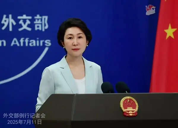 Pequim reagiu nesta sexta-feira (11) à decisão do presidente dos Estados Unidos, Donald Trump, de impor tarifas de 50% sobre produtos brasileiros exportados aos EUA.