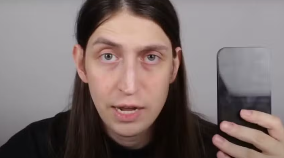 Um homem foi preso em Pernambuco após ameaçar o youtuber Felca, que recentemente publicou um vídeo denunciando casos de adultização de menores.