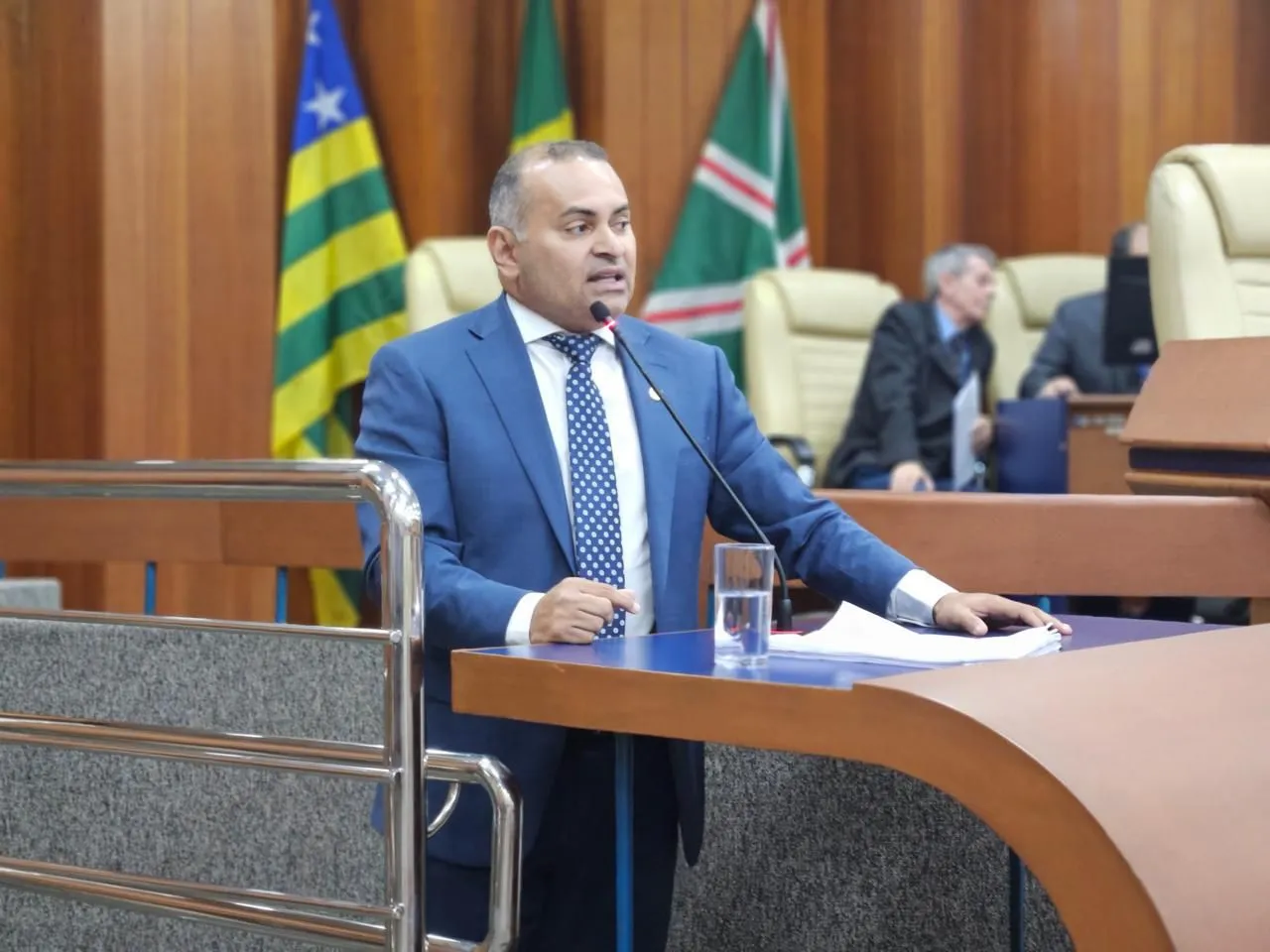 A Câmara de Goiânia aprovou em definitivo projeto de lei que cria normas para condução de cães de grande porte de raças consideradas potencialmente perigosas em locais públicos do município.