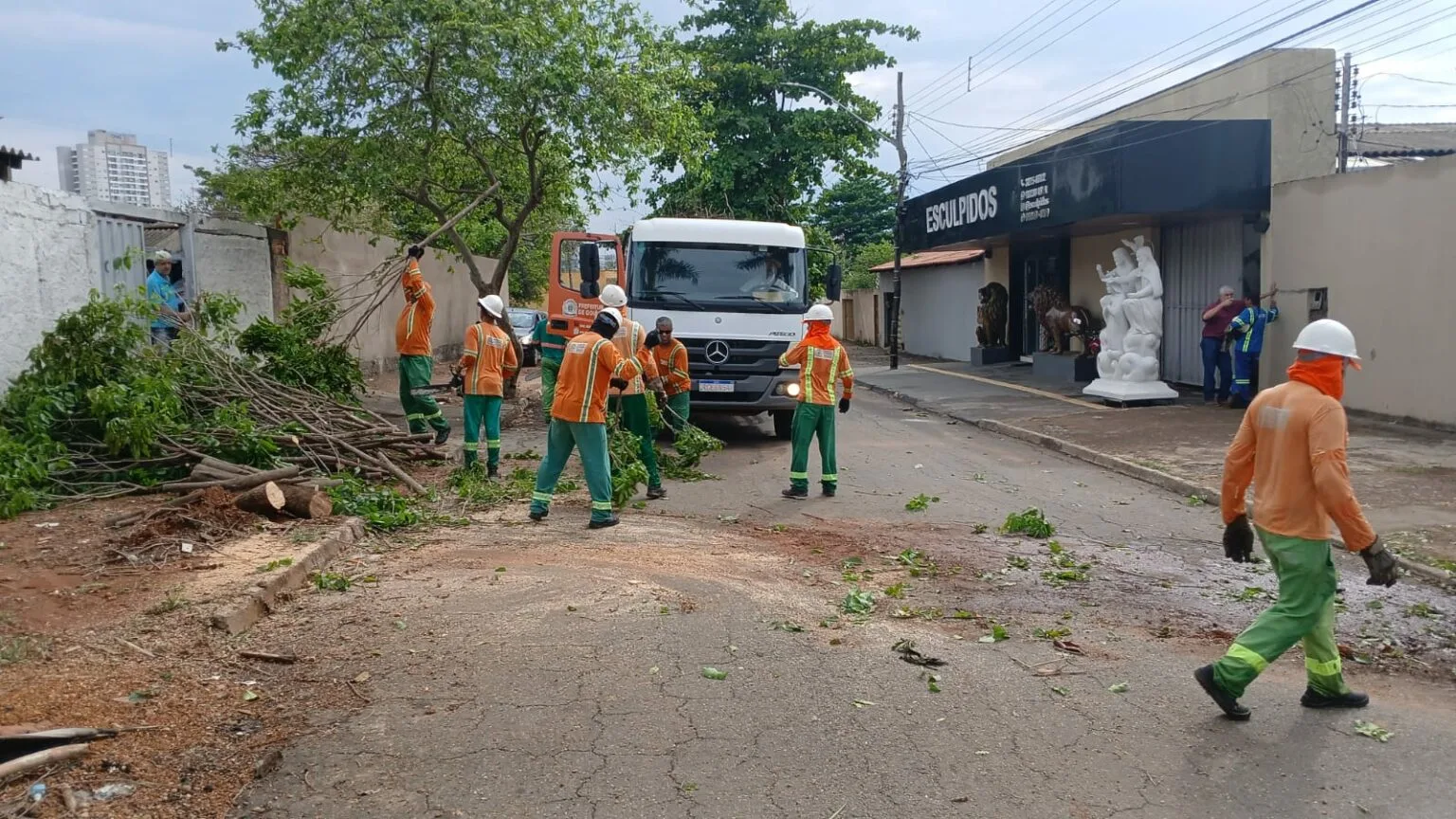 Nos nove primeiros meses de 2025, a prefeitura de Goiânia retirou 1.142,851 toneladas de resíduos e entulhos das ruas, além de 23.805 toneladas de materiais recicláveis, segundo balanco conjunto do consórcio Limpa Gyn.