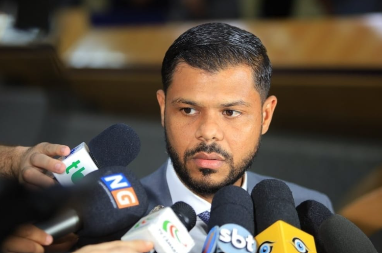 O presidente da Câmara Municipal de Goiânia Romário Policarpo (PRD), anunciou o cromograma do concurso público para provimento de 54 vagas na casa legislativa.