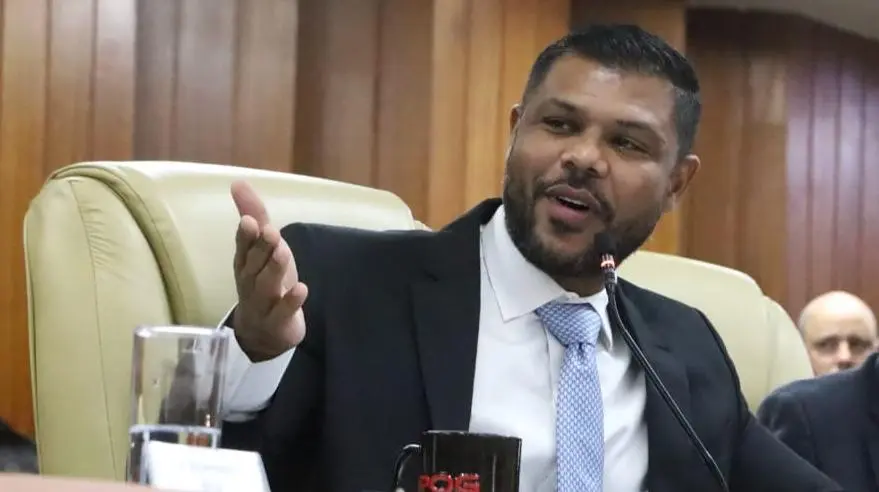 O plenário da Câmara Municipal aprovou em 1º turno, em 1.out.2025, o projeto de lei do presidente da casa, vereador Romário Policarpo (PRD), que adequa a legislação de Goiânia às novas faixas de renda do programa Minha Casa Minha Vida.