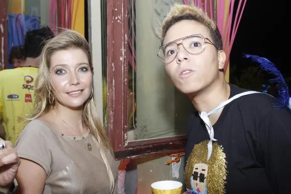 A cantora Maria Gadú afirmou nas redes sociais que já namorou Luiza Possi e disse que o período foi 