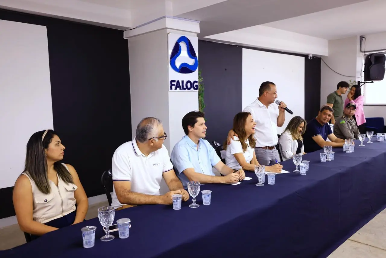 O prefeito de Novo Gama, Carlinhos do Mangão (PL), declarou oficialmente apoio à pré-candidatura de Daniel Vilela (MDB) ao governo de Goiás e à Gracinha Caiado (União Brasil) ao Senado durante evento realizado nesta terça-feira (11/11), no município do Entorno do Distrito Federal.