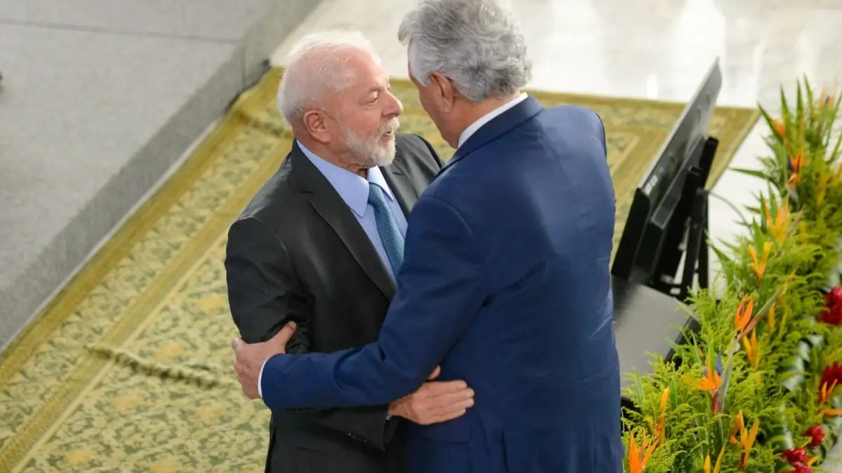 Simulações da Genial/Quaest com Lula9PT) e Ronaldo Caiado (UB) em um possível 2º turno apontam redução da distância entre os dois e colocam a segura pública no centro da disputa de 2026.