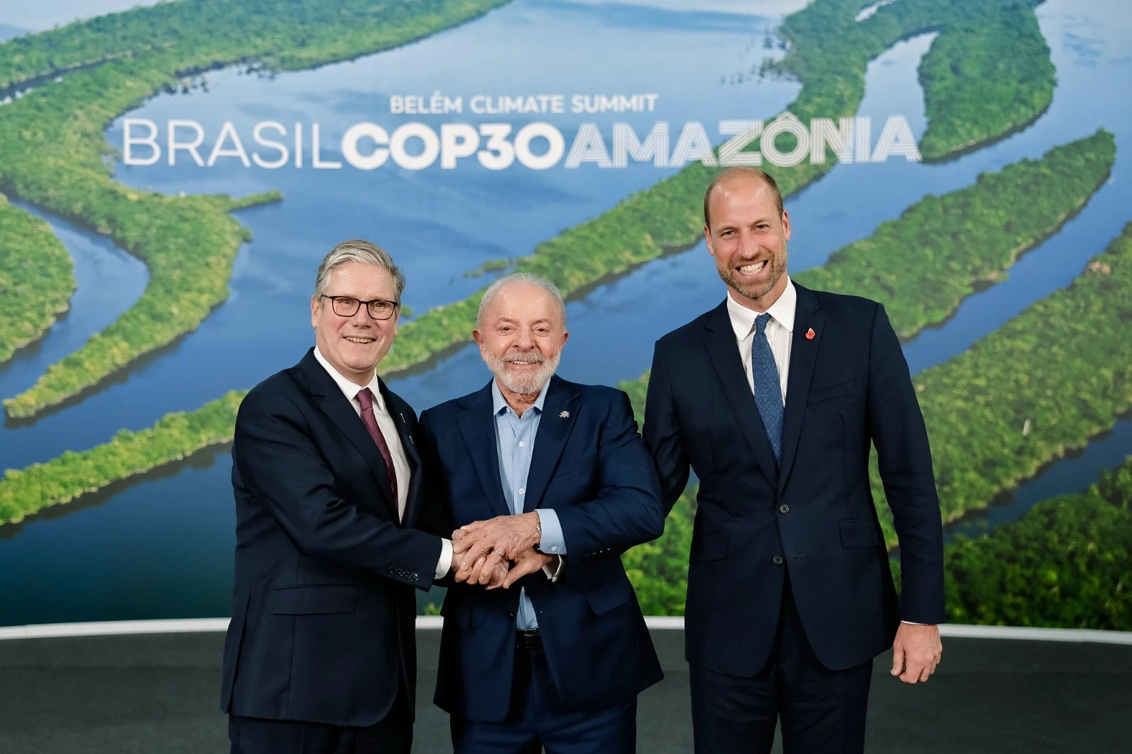 A COP30 começou oficialmente em 10.nov.2025, em Belém (PA), reunindo quase 200 delegações para discutir metas de redução de emissões e financiamento climático.