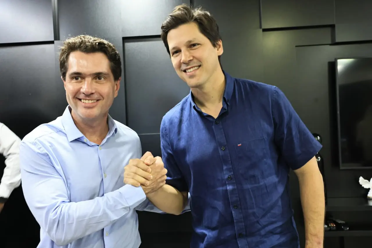 O prefeito de Cristalina, Dr Luís Otávio (PL), declarou apoio à reeleição de Daniel Vilela (MDB) para o pleito eleitoral de 2026. O posicionamento alinhado à gestão estadual foi apresentado nesta terça-feira (25/11), em Cristalina