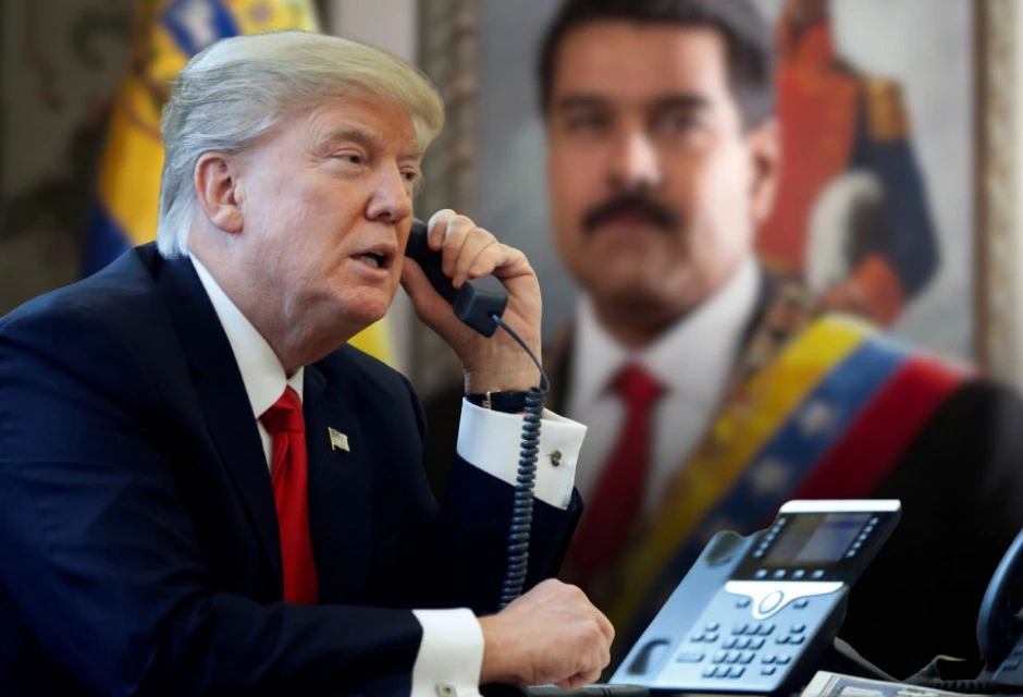 Donald Trump confirmou ter conversado por telefone com Nicolás Maduro enquanto a pressão militar e política do Estados Unidos contra o governo venezuelano.