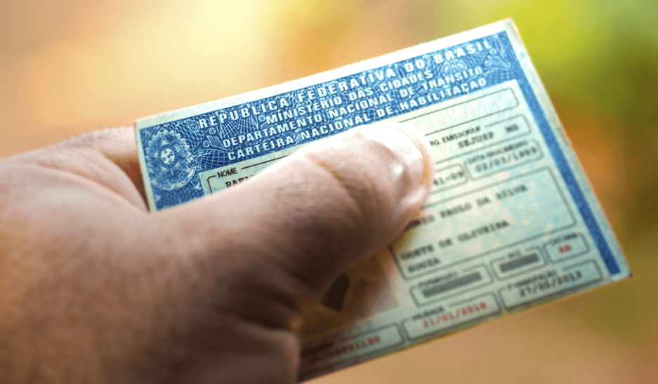 Decisão do TRF! mantém o programa CNH do Brasil em vigor e evita que cada estado aplique regras diferentes no processo de habilitação, as novas regras tornam mais barato o processo para habilitação de motoristas.