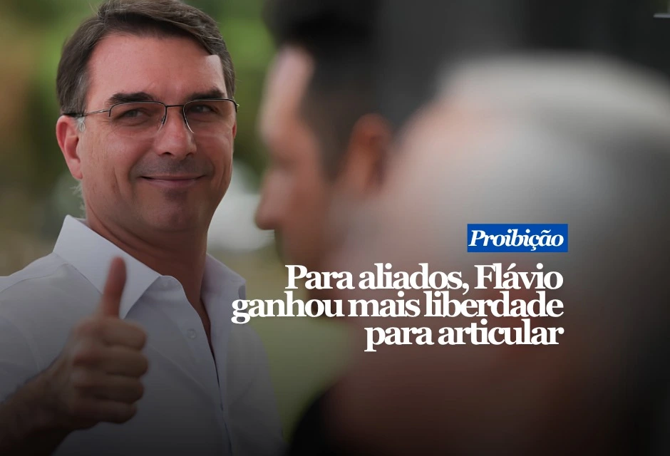A suspensão das visitas de Flávio Bolsonaro ao pai por 90 dias pode produzir um efeito inesperado: dar ao pré-candidato liberdade para fechar alianças estaduais sem submeter cada conflito ao aval de Jair Bolsonaro. Flávio classificou a medida como desproporcional, e sua defesa anunciou que tentará revertê-la. Até agora, o ex-presidente funcionava como instância final nas disputas entre pré-candidatos, dirigentes do PL e aliados regionais. Interlocutores relatam que Flávio consultava o pai sobre quase tudo.