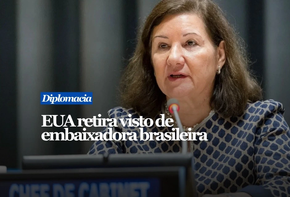 O governo de Donald Trump revogou nesta terça-feira (4) o visto da embaixadora brasileira nos Estados Unidos, Maria Luiza Ribeiro Viotti. A medida amplia a crise diplomática entre Brasília e Washington. Segundo uma autoridade do Departamento de Estado, a decisão responde à recusa brasileira em conceder vistos a dois funcionários americanos e à demora do governo Lula em aprovar a indicação de Daniel Perez para comandar a Embaixada dos EUA em Brasília.