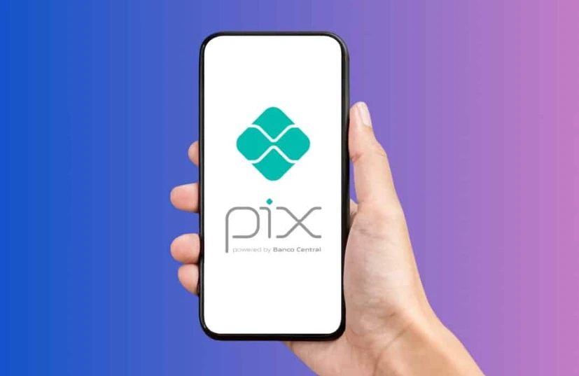 O Pix respondeu por mais de 98% do volume financeiro processado em agosto entre as empresas da base da DominiPay. O dado mostra o tamanho da presença do sistema de pagamentos instantâneos nas operações acompanhadas pela plataforma, mas não representa o conjunto de todas as empresas brasileiras.