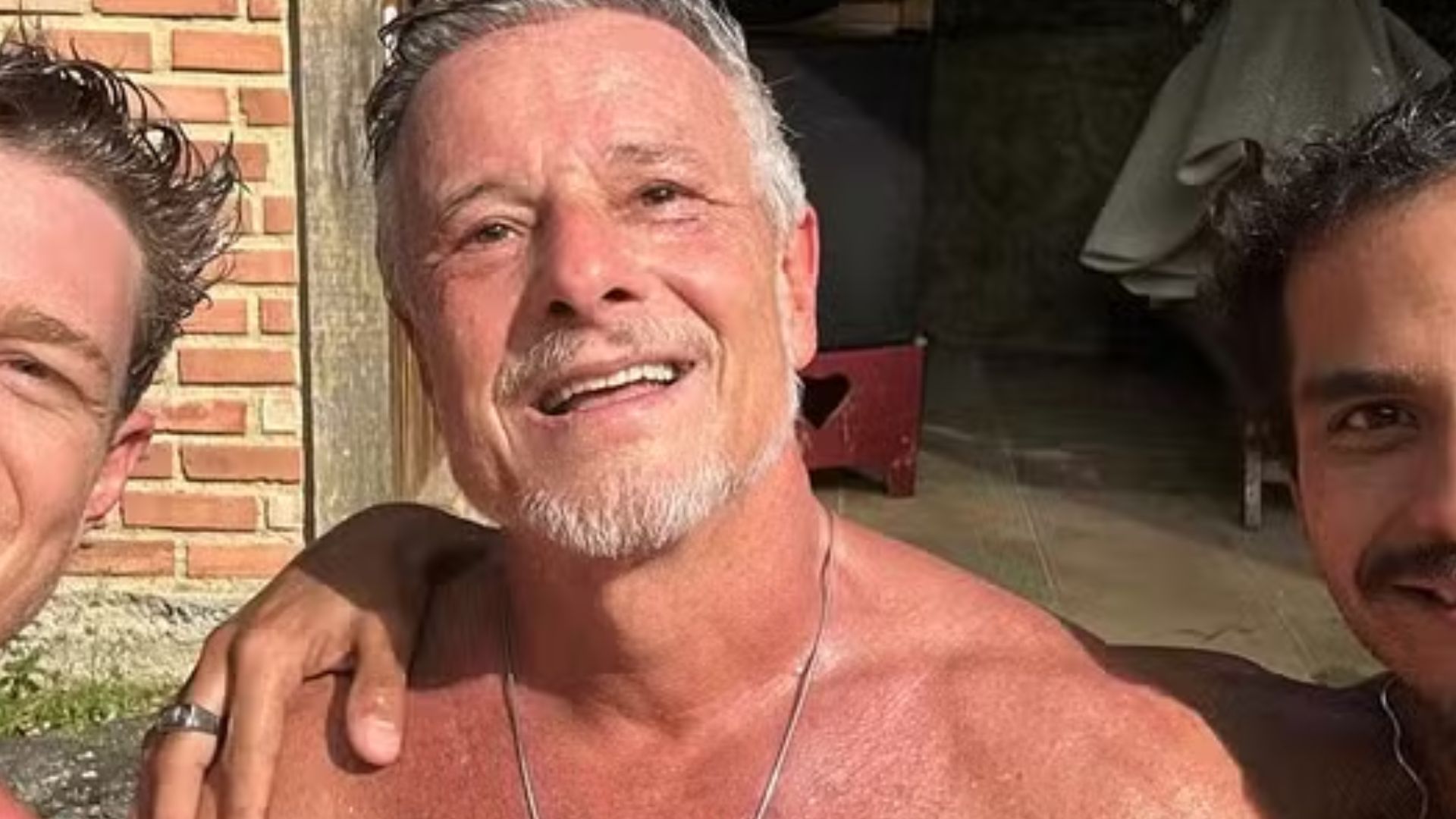 Marcello Novaes constrói casas para os filhos artistas em terreno de sua mansão