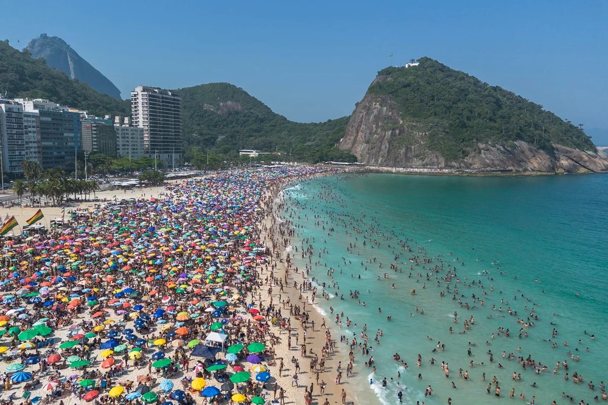 Temperaturas de até 35ºC e chuvas isoladas marcam o clima brasileiro nesta terça-feira