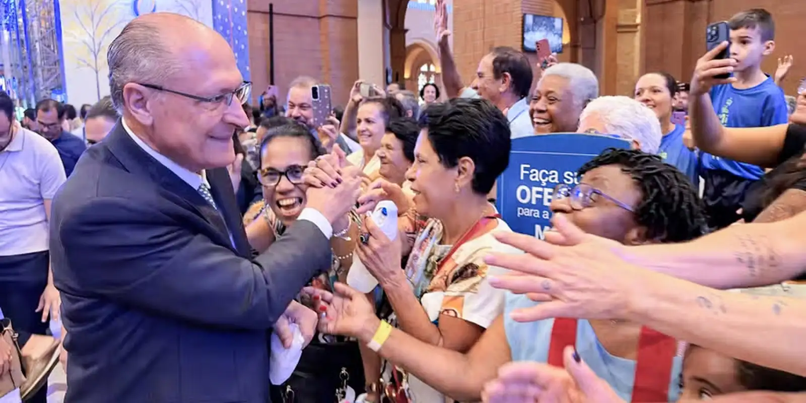 Alckmin defende isenção da Justiça Eleitoral em evento em Aparecida