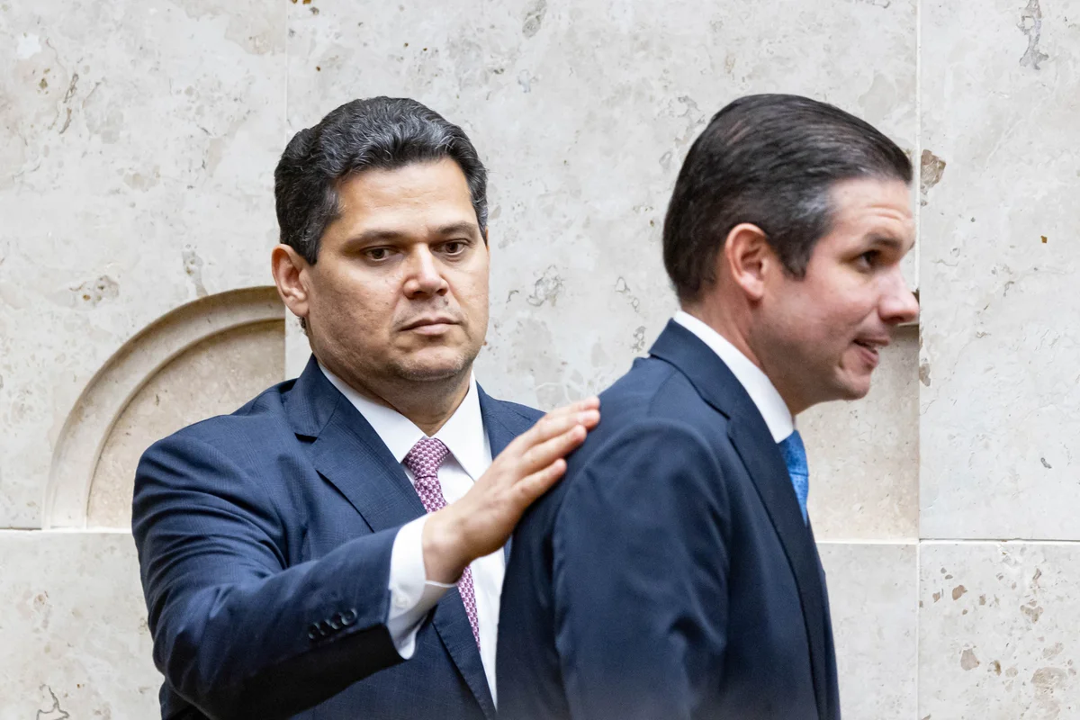 Crescimento do PL gera incertezas sobre a liderança de Motta e Alcolumbre no Congresso