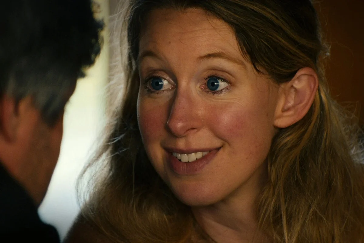 Documentário sobre Elizabeth Holmes estreia em novembro no Brasil