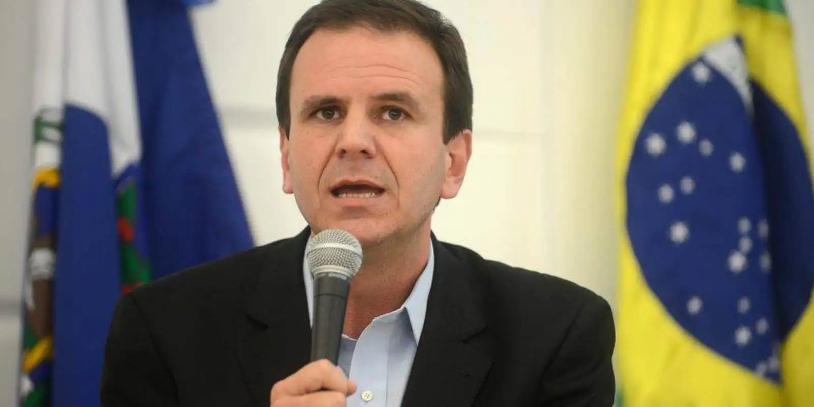 Eduardo Paes desiste da candidatura ao governo do Rio após decisão do STF