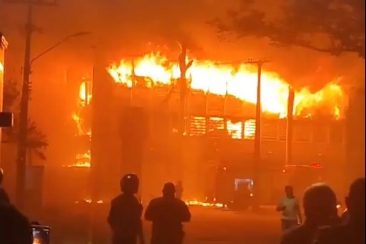 Incêndio na UFPE provoca danos significativos em prédio da universidade