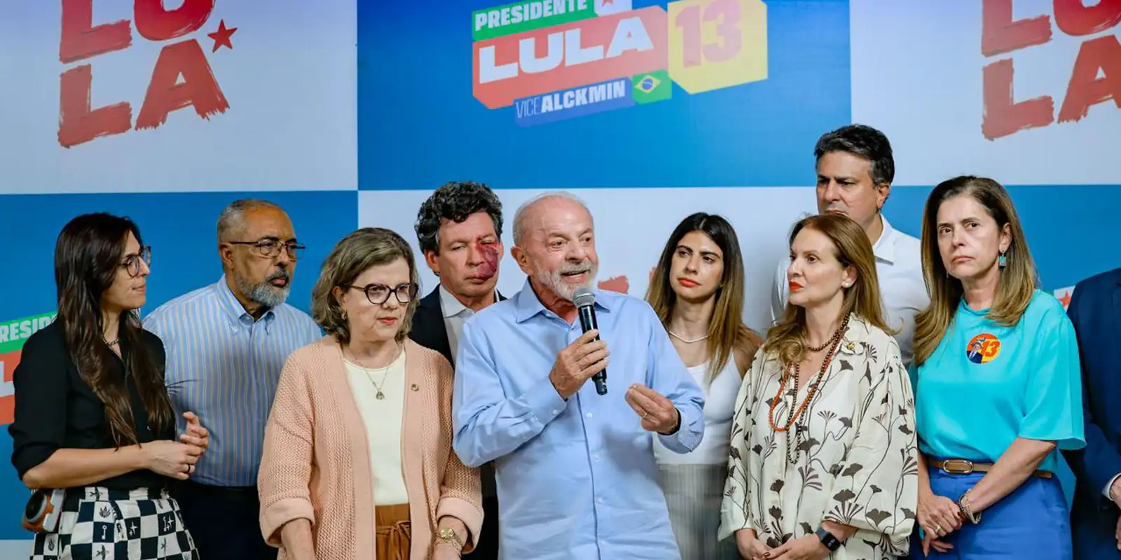 Lula comemora avanço na proposta de fim da jornada 6x1 e defende mais investimentos públicos