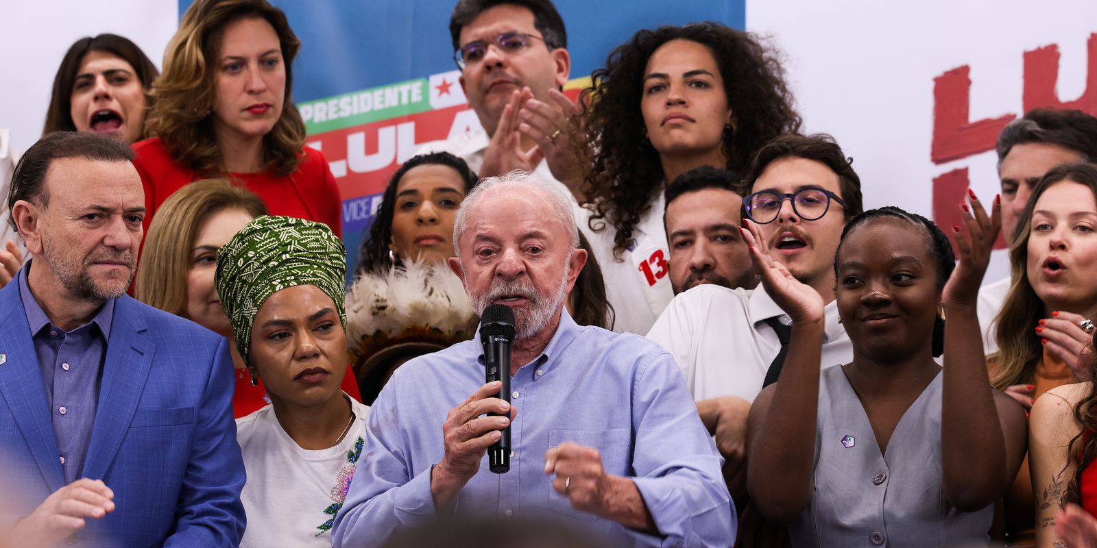 Lula desafia Flávio Bolsonaro a apoiar proposta de jornada de trabalho 6x1