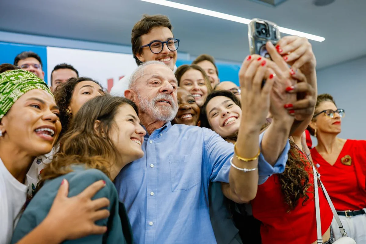 Lula muda estratégia de comunicação para o segundo turno das eleições