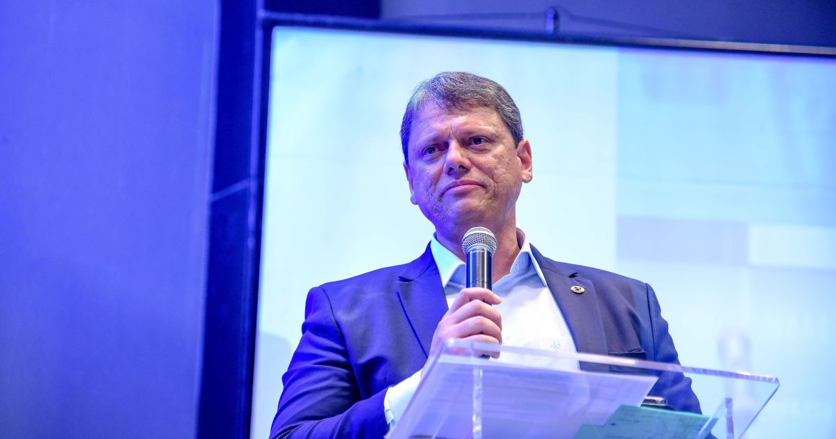 Tarcísio destaca papel de São Paulo na eleição de Flávio Bolsonaro no segundo turno